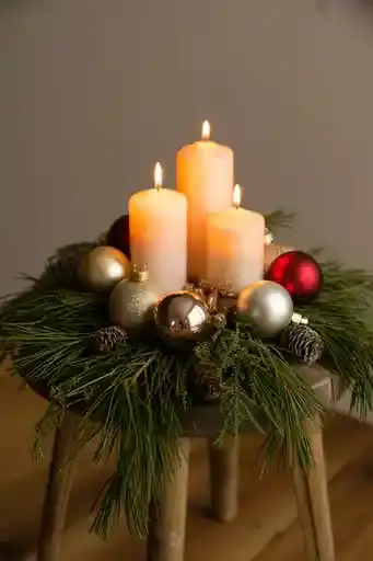 Holiday Table Centerpiece